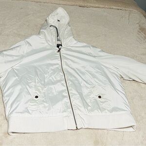 Torrid Size 1 White & Gold Crop Coat